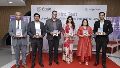 जयसुधा कपूर और मानसा वाराणसी ने एरीट अस्पताल में एचआरसी ब्लड टेस्ट लॉन्च किया