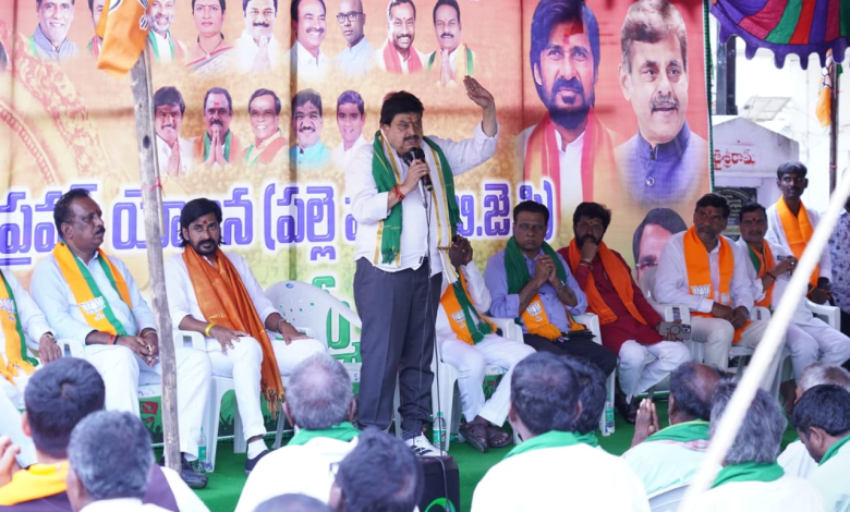 भाजपा अध्यक्ष रामचंदर राव कांग्रेस पर हमला करते हुए