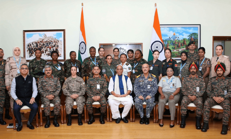 रक्षा मंत्री राजनाथ सिंह महिला शांति रक्षकों की भूमिका पर बोलते हुए"