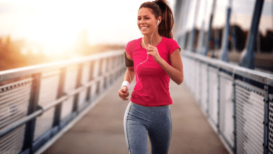 रोजाना दौड़ने के फायदे: स्वस्थ जीवन और वजन घटाने का उपाय