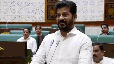 मुख्यमंत्री रेवंत रेड्डी मंत्रिमंडल बैठक का संचालन करते हुए।