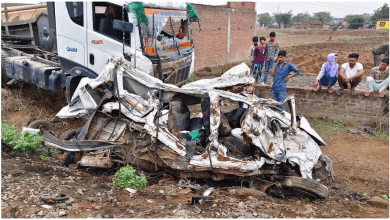 झाबुआ में घर पर ट्रक पलटा, एक ही परिवार के तीन की मौत