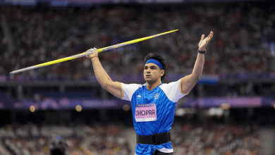 नीतीश राणा शतक लगाकर वेस्ट दिल्ली लायंस को जीत दिलाते हुए।