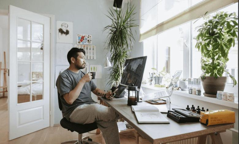 ऑनलाइन काम और पढ़ाई के लिए जरूरी डिजिटल वर्क कॉर्नर