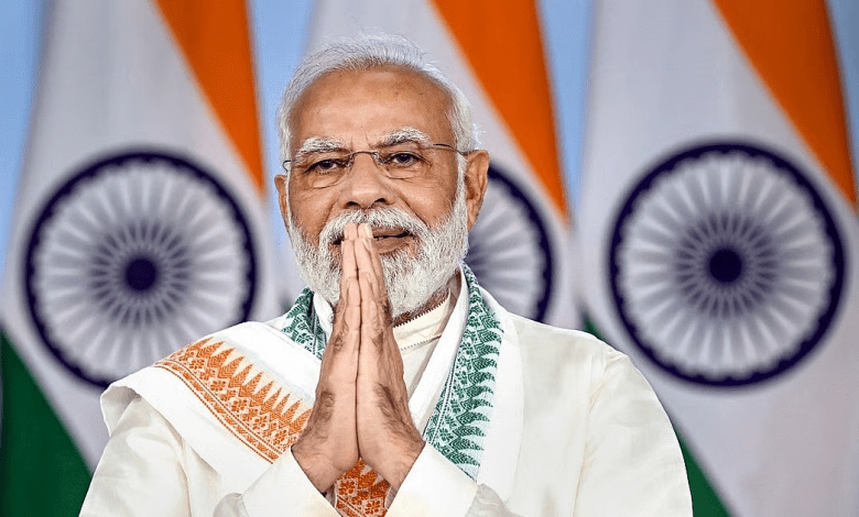 पीएम मोदी भारत छोड़ो आंदोलन के वीरों को श्रद्धांजलि देते हुए