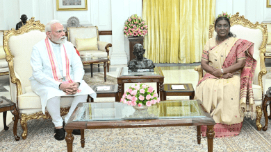 पीएम मोदी राष्ट्रपति द्रौपदी मुर्मु को ऑपरेशन सिंदूर की जानकारी देते हुए
