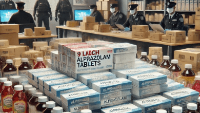 इंदौर पुलिस अल्प्राजोलम टैबलेट के साथ आरोपित को गिरफ्तार करते हुए