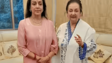 सायरा बानो और हेमा मालिनी की यादगार मुलाकात