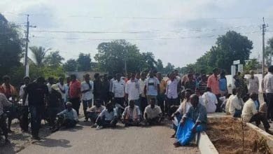 करीमनगर किसानों का यूरिया आपूर्ति के लिए धरना प्रदर्शन