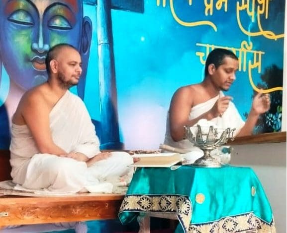 चातुर्मासिक धर्म सभा में साधना प्रवचन