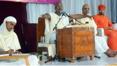 राष्ट्रसंत ललितप्रभजी के प्रवचन में परिवार प्रेम से स्वर्ग बनाने का संदेश