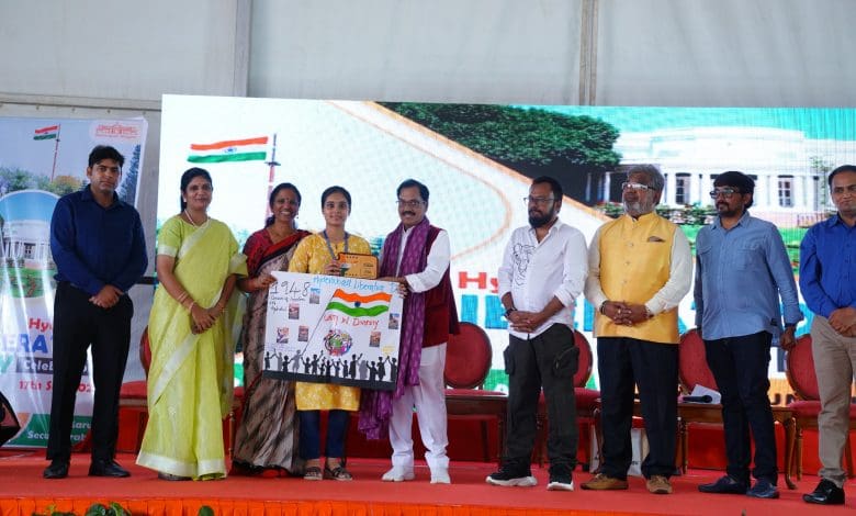 हैदराबाद मुक्ति दिवस समारोह: छात्र और गणमान्य भागीदारी