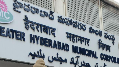 एच सिटी परियोजना में सड़क विस्तार हेतु भूमि अधिग्रहित