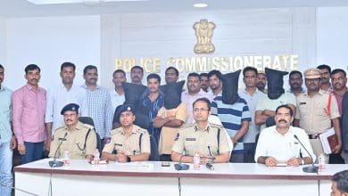 वरंगल पुलिस ने 750 किलो गांजा और तस्करों को पकड़ा