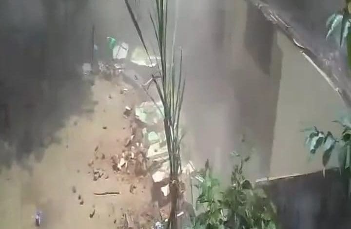 मेदक में एलपीजी सिलेंडर ब्लास्ट से घर क्षतिग्रस्त, लोग सुरक्षित