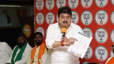 चौटुप्पल में रीजनल रिंग रोड से प्रभावित किसानों ने प्रदेश भाजपा अध्यक्ष से की भेंट