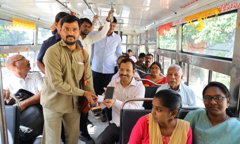 वी.सी. सज्जनार टीजीएसआरटीसी के कार्यकाल समाप्ति पर भावुक संदेश देते हुए