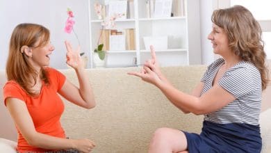 मूक-बधिरों के लिए सांकेतिक भाषा और अधिकार