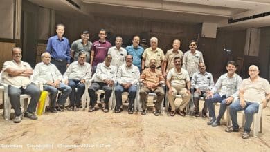 महेश्वरी सेवा संघ की बैठक में सदस्य और समाजकार्य