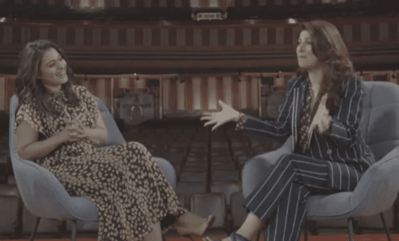 ट्विंकल खन्ना और काजोल अपने नए चैट शो में मस्ती करते हुए