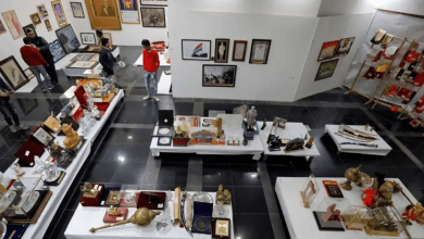 प्रधानमंत्री मोदी को मिले उपहारों की ई-नीलामी में ऐतिहासिक और सांस्कृतिक धरोहरें प्रदर्शित।