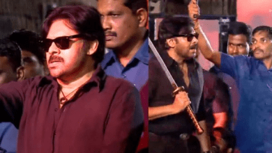 पवन कल्याण ने भारी भीड़ के बीच मंच पर तलवार लहराई