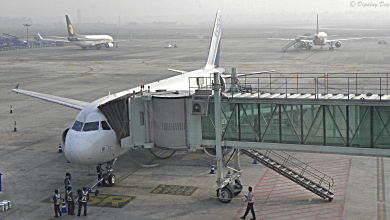 कोलकाता एयरपोर्ट पर 30 से अधिक उड़ानें रद्द