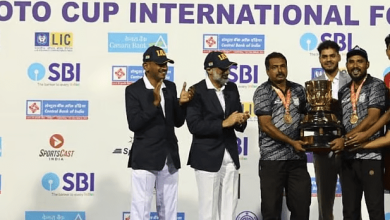 64वें सुब्रतो कप 2025 में फारूक हायर सेकेंडरी स्कूल की विजेता टीम