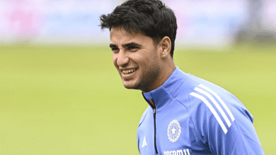 अभिषेक शर्मा और संजू सैमसन एशिया कप में बल्लेबाजी करते हुए