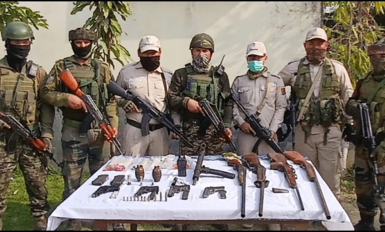 मणिपुर में चार प्रतिबंधित संगठन के उग्रवादी गिरफ्तार