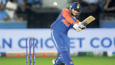 तिलक वर्मा एशिया कप फाइनल में बैटिंग करते हुए