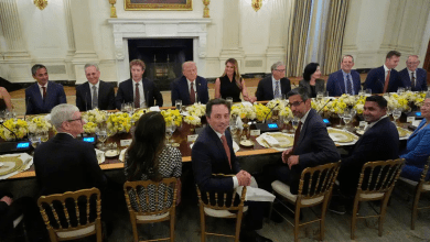 व्हाइट हाउस में ट्रंप के साथ पिचाई और नडेला की मुलाकात