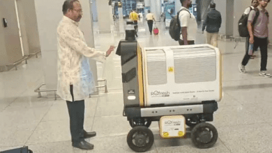 हैदराबाद हवाई अड्डे पर रोबोट फूड डिलीवरी सेवा परीक्षण