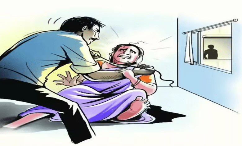 कानपुर में शराब के लिए पैसे न देने पर बेटे ने मां की हत्या की