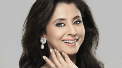 उर्मिला मातोंडकर 'रंगीला' के गाने पर डांस करती हुई