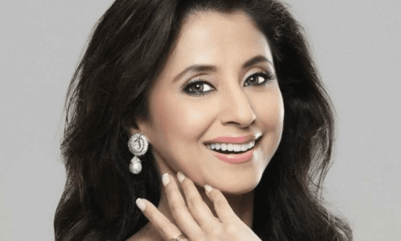 उर्मिला मातोंडकर 'रंगीला' के गाने पर डांस करती हुई