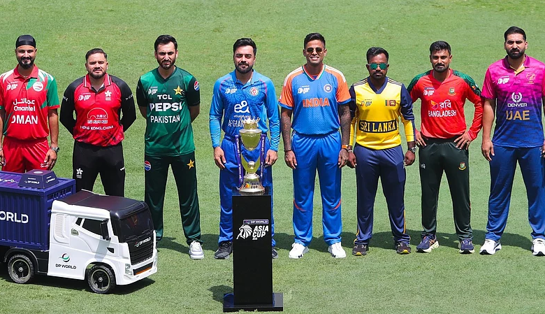 टी20 विश्व कप 2025 के कप्तान सूर्यकुमार यादव और सलमान अली प्रेस कांफ्रेंस में