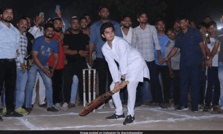 महान आर्यमन सिंधिया एमपीसीए अध्यक्ष बनते हुए