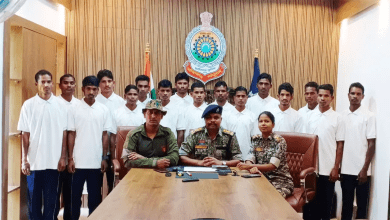 नारायणपुर में 16 नक्सली आत्मसमर्पण खोखली विचारधारा से तंग