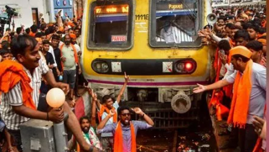 सीएसएमटी से मराठा आंदोलनकारियों को हटाया गया: कोर्ट का आदेश