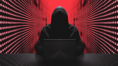 दक्षिण-पश्चिम दिल्ली में साइबर अपराध जांच करती पुलिस टीम