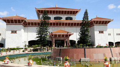 नेपाल की संसद भंग, नए चुनाव की घोषणा पर राजनीतिक हलचल