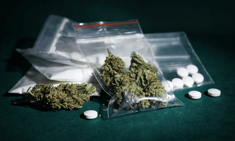 हैदराबाद के बंजारा हिल्स से ड्रग्स और गांजा बरामद