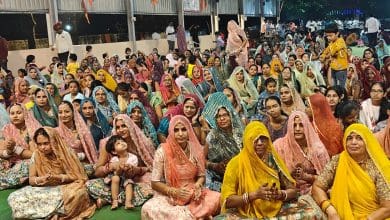 घटकेसर कोरेमुला स्थित श्री आई माताजी मंदिर (बडेर) के तत्वावधान में आयोजित एक शाम माँ भगवती के नाम विशाल जागरण के दौरान उपस्थित श्रद्धालु।