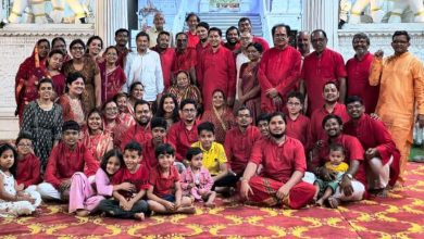 किशन बाग स्थित श्री सच्चियाय (ओसिया) माता मंदिर में नवरात्रि महामहोत्सव के संदर्भ में आयोजित बैठक के दौरान उपस्थित दुलीचंद नाहटा, संतोष नाहटा, अरविंद नाहटा, विपिन नाहटा एवं अन्य।