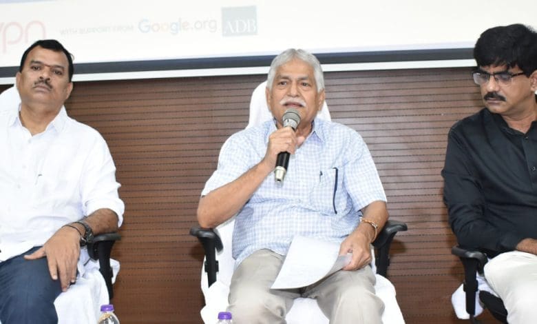 पत्रकारों के लिए एआई प्रशिक्षण कार्यशाला का दृश्य