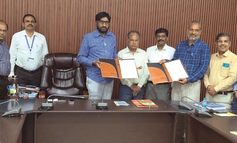 सीसीआरएएस और पीवीएनआरटीवीयू समझौता समारोह