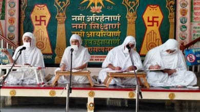 चातुर्मासिक धर्मसभा में साध्वी डॉ. प्रवचन