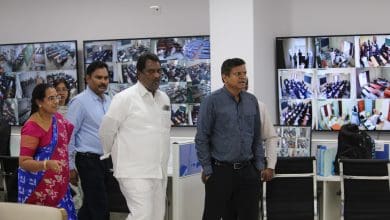 टीजीबीआईई के कमांड कंट्रोल रूम में मंत्री अदलुरी लक्ष्मण कुमार का दौरा