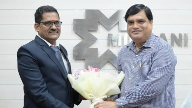 पडविट्टान बाबू मिधानि में उत्पादन निदेशक